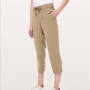 Lululemon Tags still attached- On the Fly Cropped Pants Size 2